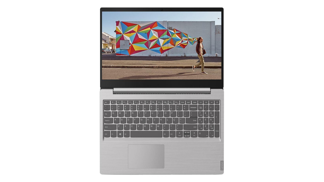 A tela dos notebooks IdeaPad S145 possui abertura em 180°