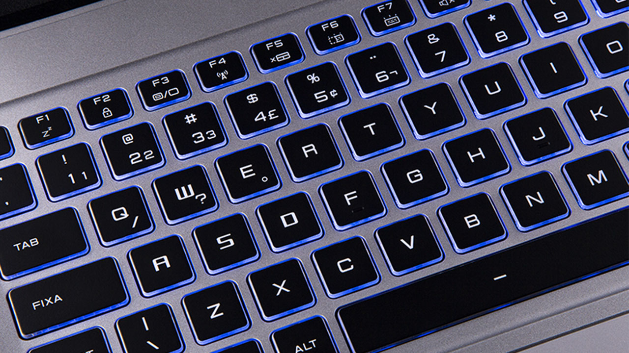 O Avell A62 LIV possui teclado retroiluminado em azul